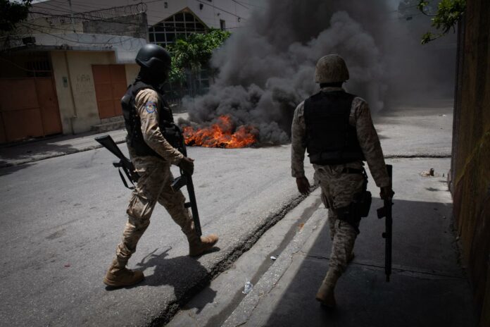 EE.UU. sanciona a líderes de pandillas haitianas
