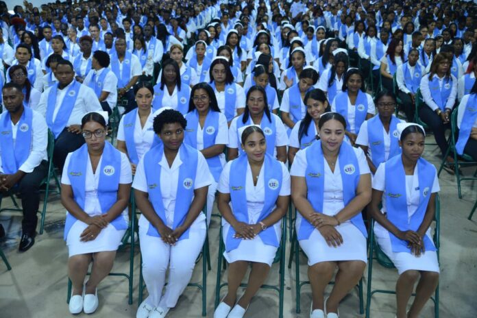 Escuelas Vocacionales gradúo miles de estudiantes en cuatro municipios del Este