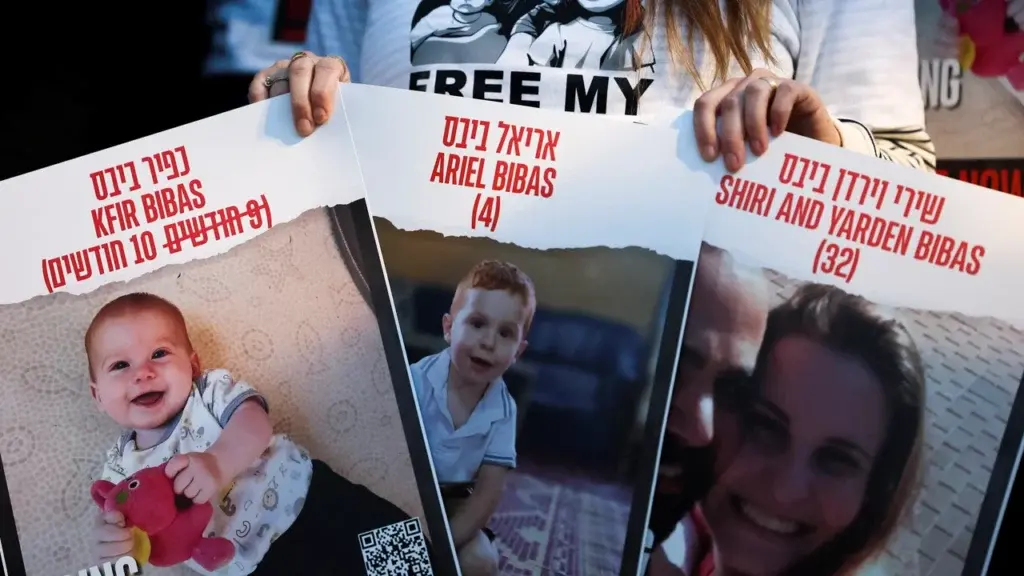 Hamas se dispone a entregar cuerpos de bebe su hermano.webp
