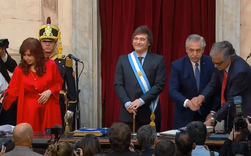 Javier Milei juro por Dios y por la patria como nuevo