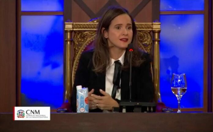 Jurista Aracelis Fernández dice trabaja normativa permitirá decisiones anticipadas ante retos como la Covid-19