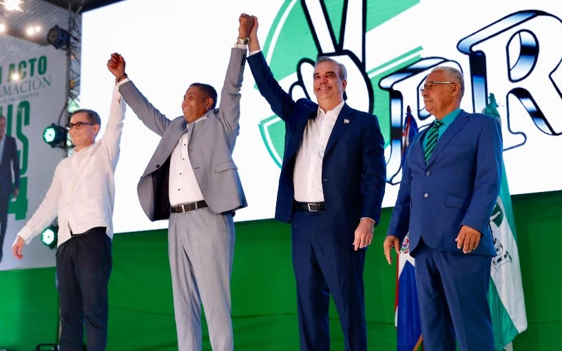 La campana no cesa ni en diciembre candidatos se dan