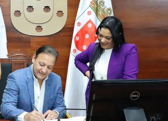 Por segundo año, Abel otorga sueldo 14 a los empleados del cabildo