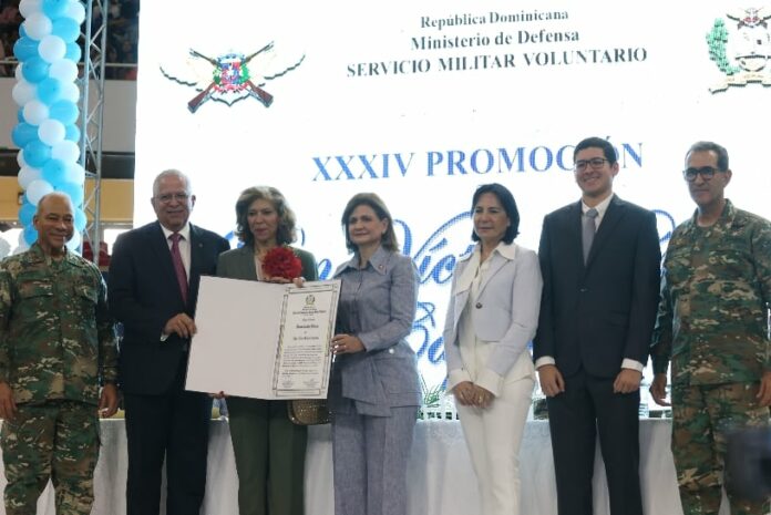 Programa Servicio Militar Voluntario gradúa a 6,311