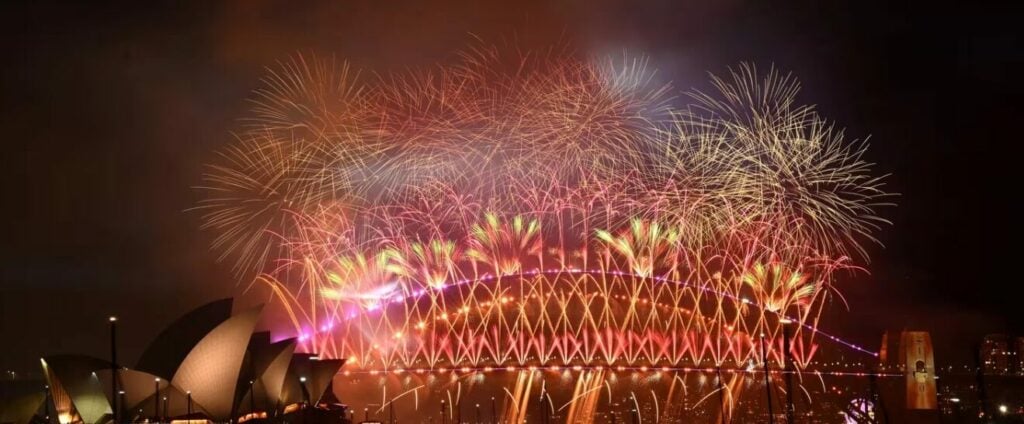 1704147968 16 En fotos asi recibio el mundo el ano 2024