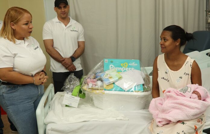 Nacen primeros bebés en maternidades DN y SD