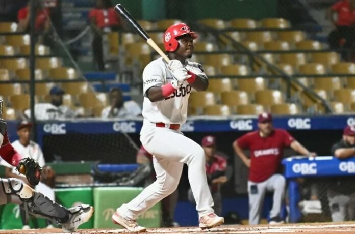 Héctor Rodríguez, Novato del Año en LIDOM