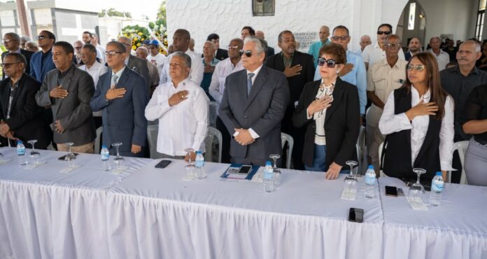 Rinden tributo a los jugadores de béisbol fallecidos en Río Verde