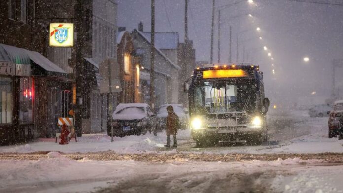 Casi dos tercios de EEUU con temperaturas bajo cero y en alerta por una tormenta invernal