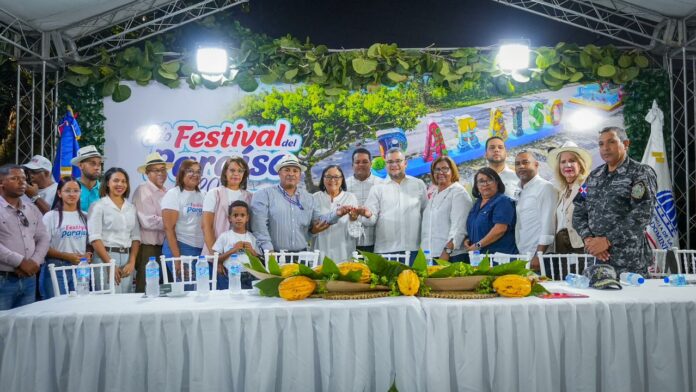 Promueven turismo del sur en Festival del Paraíso, Barahona