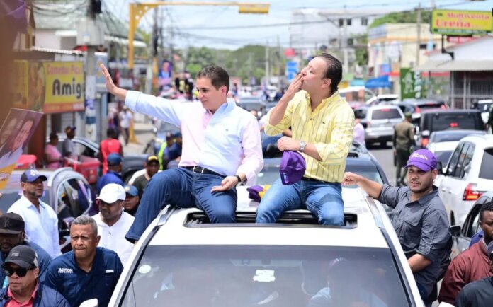 Abel Martínez inicia 2024 con gran recorrido por Santiago este sábado