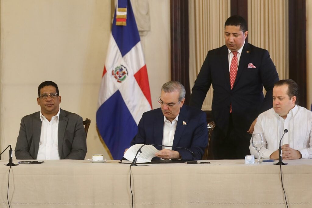 Decreto 1 24 Gobierno regulara la publicidad oficial