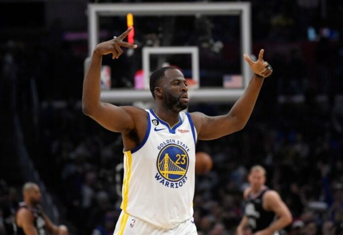 Draymond Green volverá este lunes contra Memphis, tras suspensión de la NBA