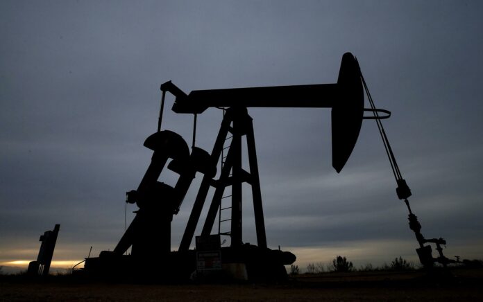El petróleo de Texas abre con una bajada del 1.51 %, hasta 73.63 dólares el barril