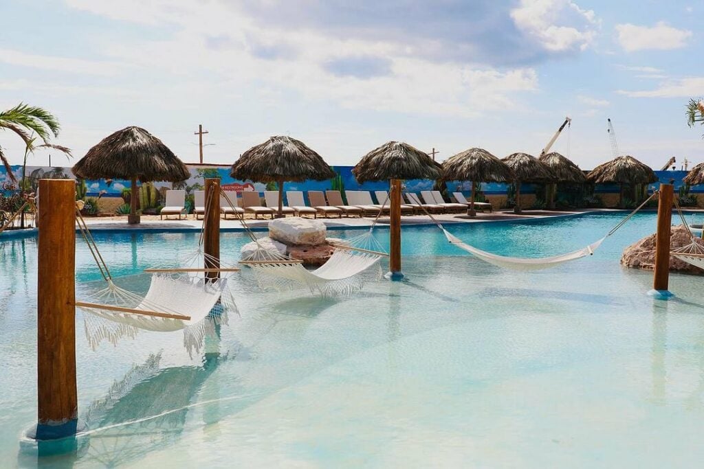 En fotos Llegada del crucero Norwegian Pearl al puerto