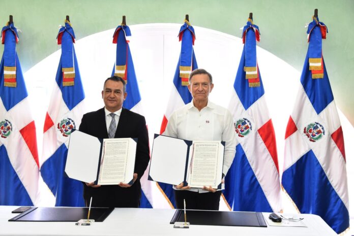 Firman acuerdo de colaboración para celebración de las elecciones en el exterior