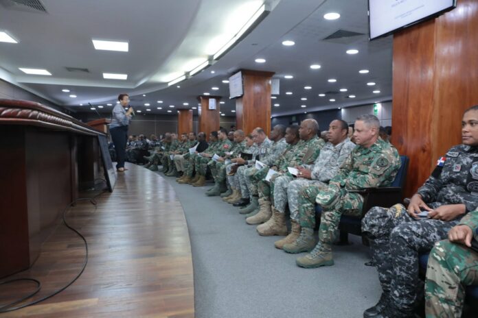 Junta-inicia-programa-de-capacitacion-Policia-Militar-Electoral-dara-seguridad-en-las-elecciones-proximo-ano-2024-5-scaled