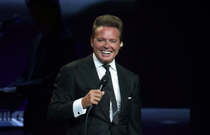 Posponen para hoy concierto de Luis Miguel en el Olímpico por supuestas fallas técnicas