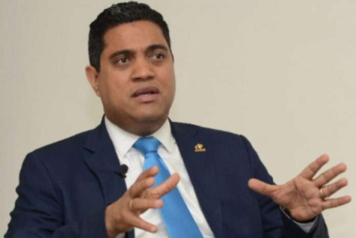 Se acoge a la Ley lo prohíbe 40 días antes de elecciones