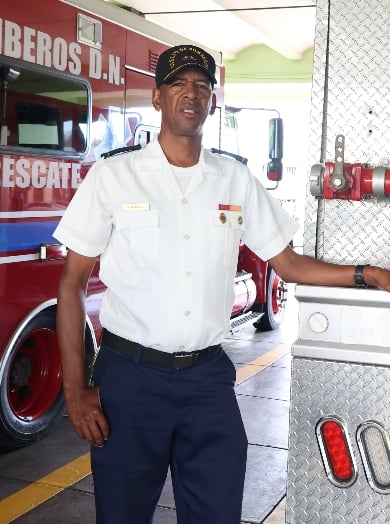 Un bombero debe tener vocacion de servicios