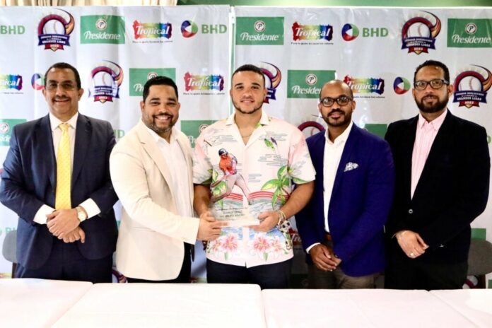 Yainer Díaz, Novato del Año 2023 en GL