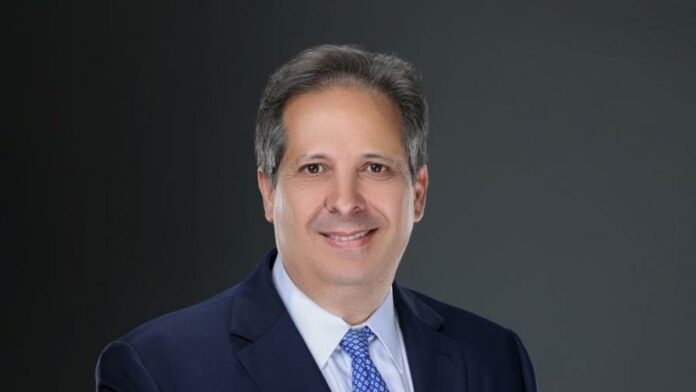 ¿Quién es Víctor Elías Atallah, el nuevo ministro de Salud Pública?