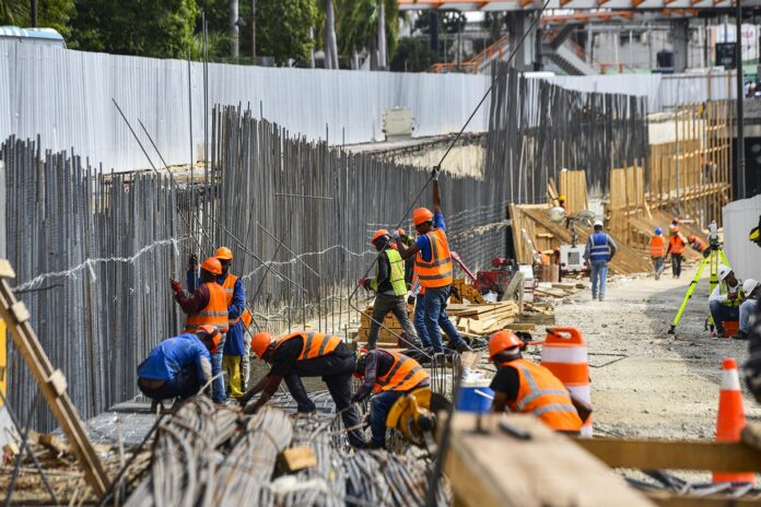 Tránsito en paso a desnivel de la 27 de Febrero con Gómez será restringido
