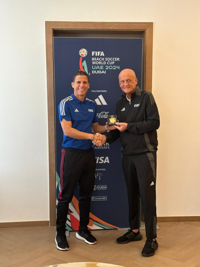 Juan Ángeles será el árbitro del Brasil vs Japón en cuartos de final del Mundial de Fútbol Playa
