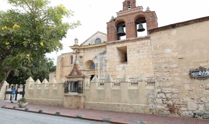 Catedral Primada de América: Luce imponente y remozada superando el paso del tiempo
