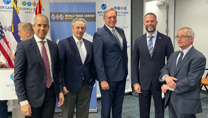Buscan ampliar la relación comercial y logística de RD