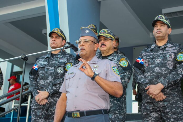 Director de Policía dice que ascensos de agentes fue por «mérito propio»