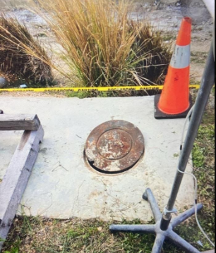 Dos de los companeros de trabajo de Paula Santana la