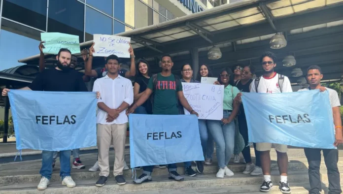 Estudiantes de la  UASD denuncian la falta de secciones y otros problemas
