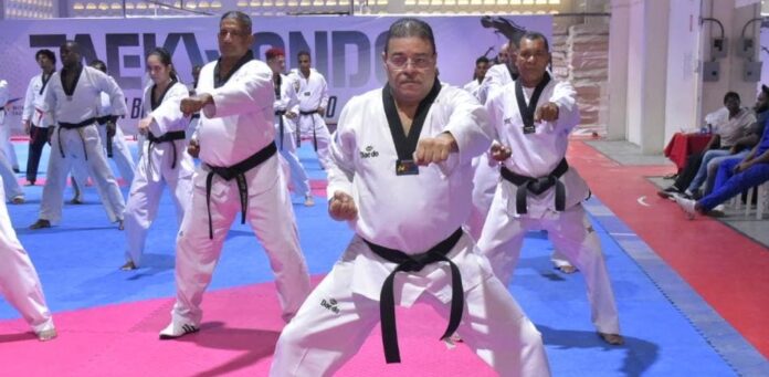 Francisco Camacho será exaltado Salón de la Fama TKD
