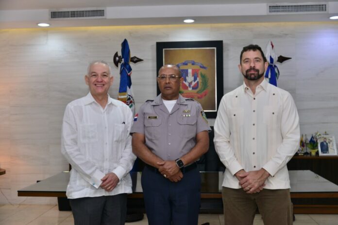 PN recibe visita del encargado de Seguridad Regional de la Embajada de EE.UU.