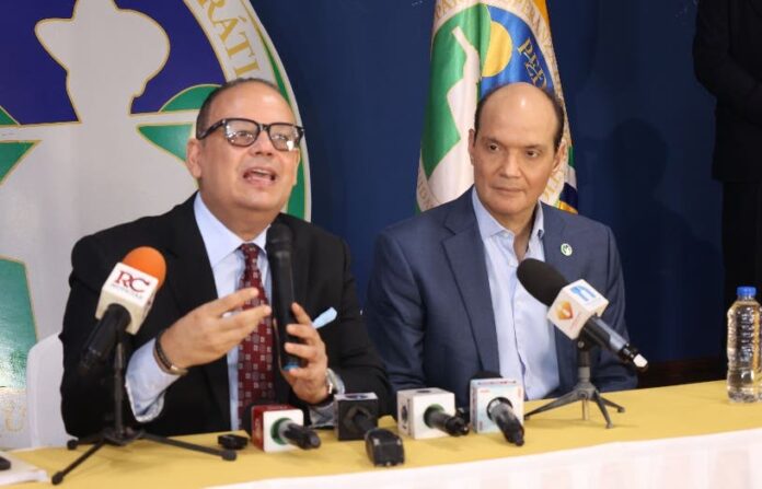 Ramfis insiste cumple con requisitos de candidatura