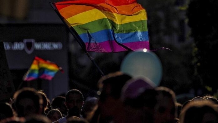 Reclusos LGTBI en Venezuela son víctimas de violencia física y psicológica, según una ONG