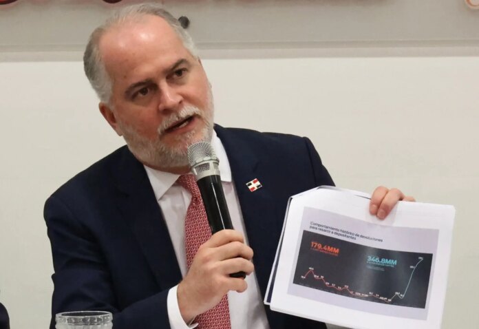 Superintendente de Bancos advierte sobre riesgos de los delitos cibernéticos