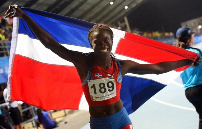 ¡Regresa a París a la pista! Fiordaliza Cofil irá por boleta a París