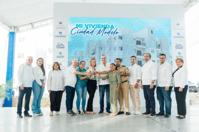 Abinader y el MIVED completan proyecto Mi Vivienda Ciudad Modelo