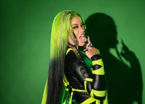 Las artistas urbanas con nombres extremos, o muy superlativo o muy denigrante