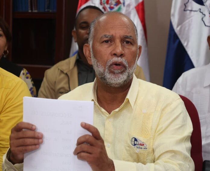 ADP dice sometimientos no callarán al magisterio