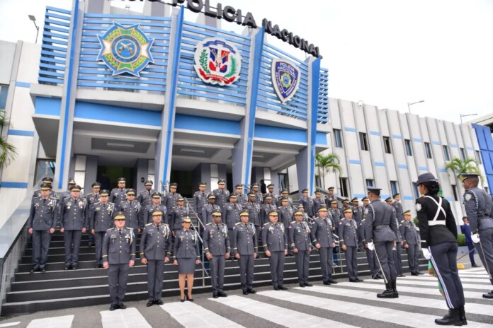 En 88 aniversario de la Policía, Guzmán Peralta llama a agentes a respetar  derechos de los ciudadanos