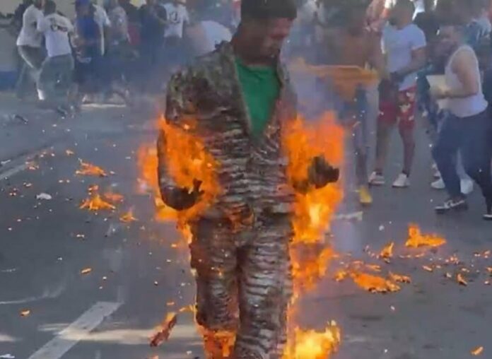 Fuegos artificiales dejan 18 heridos en el Carnaval de Salcedo