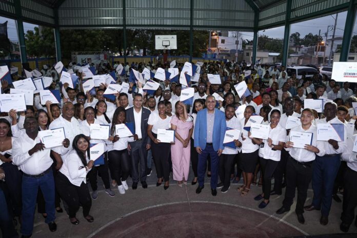 ITLA e  INDOTEL  gradúan 606 nuevos técnicos en la región este