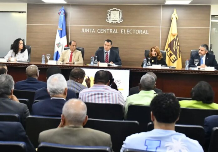 La JCE abre la campaña para elecciones de mayo
