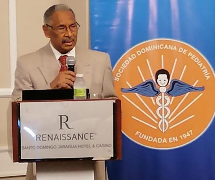 Pediatras buscan evitar las demandas