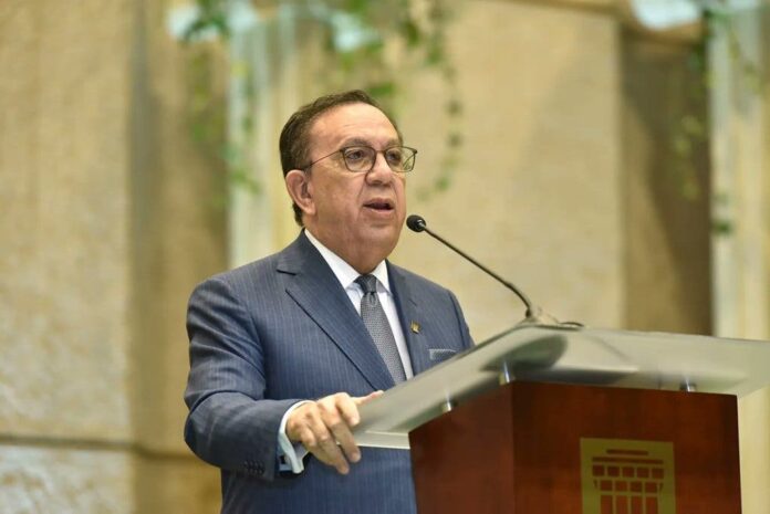 Valdez Albizu anunció que el indicador de tenencia de productos financieros se ubicó en 55. %