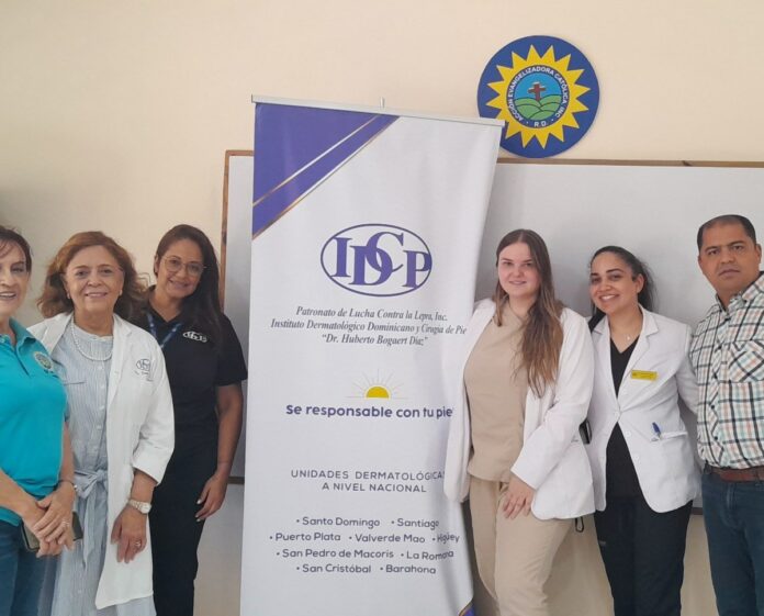 Acción Evangelizadora Católica e Instituto Dermatología realizan operativo médico