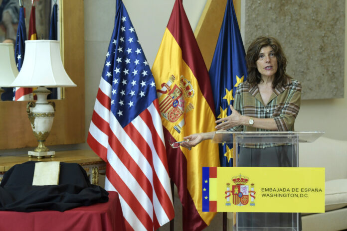 EE.UU. devuelve a España un libro del siglo XVI que fue hallado en una «caja sospechosa»